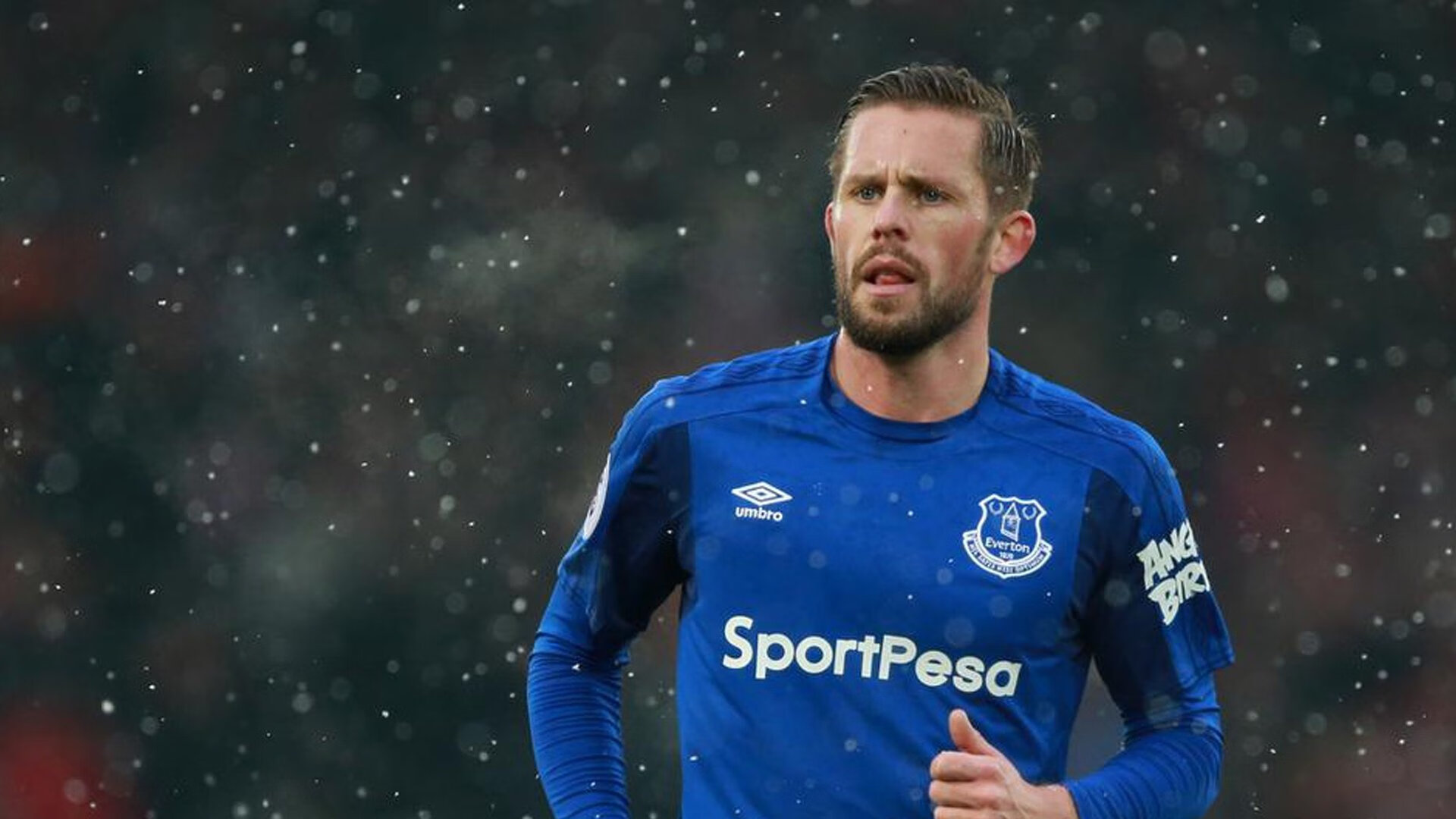 逆境中的“领袖”风采：欧冠赛场上的团队核心，欧冠联赛成员